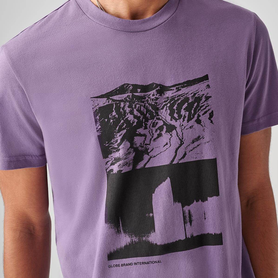 T-shirt GLOBE Scape Tee Berry